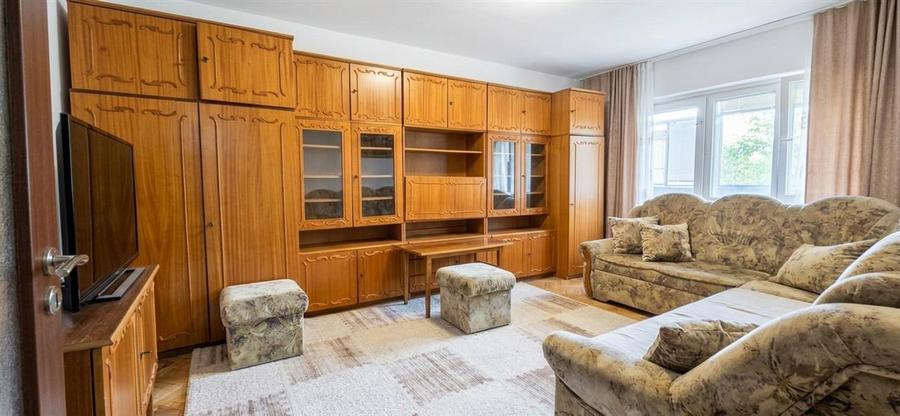 Apartament cu 3 camere decomandat în Decebal