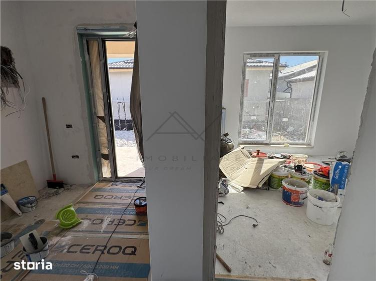 Casă cu 4 camere cu Teren 450 Mp în Domnești