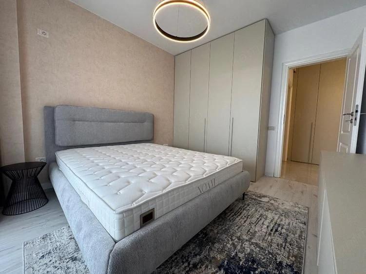 Apartament cu 2 camere decomandat în Parcul Carol