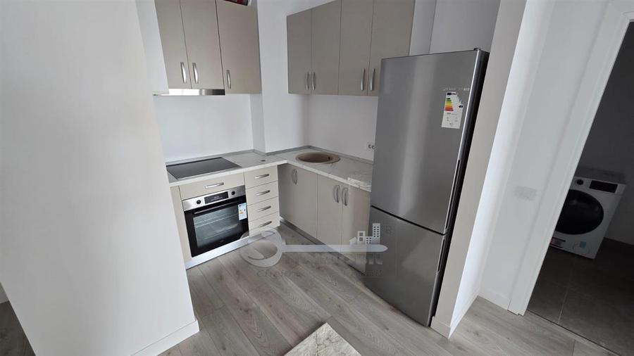 Apartament cu 2 camere decomandat în Baza 3