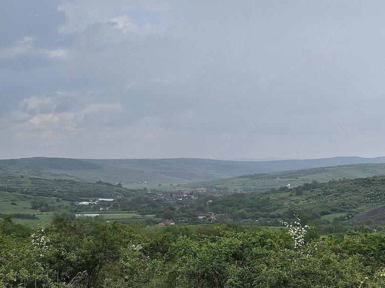 Teren de 2900 mp, în Corușu