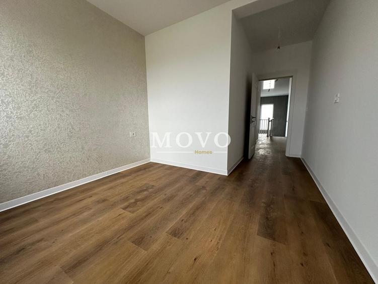 Duplex cu 4 camere cu Teren 295 Mp în Săcălaz