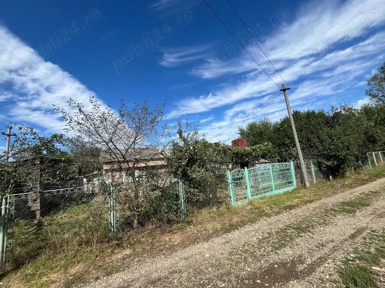 Teren de 3400 mp, în Central
