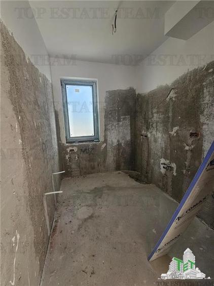 Casă individuală cu 4 camere cu Canalizare în Ciorogârla