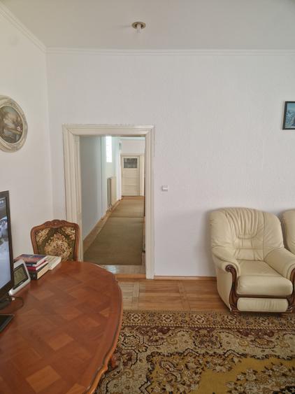 Casă individuală cu 3 camere cu Canalizare în Lupeni
