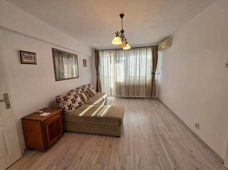 Apartament cu 2 camere semidecomandat în Titan