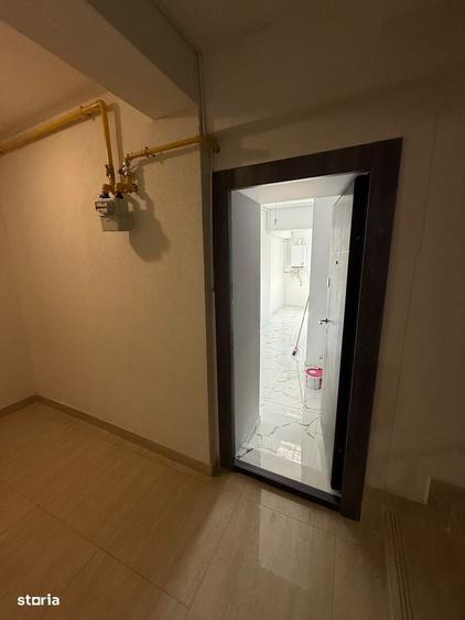 Apartament cu 3 camere decomandat în Păcii