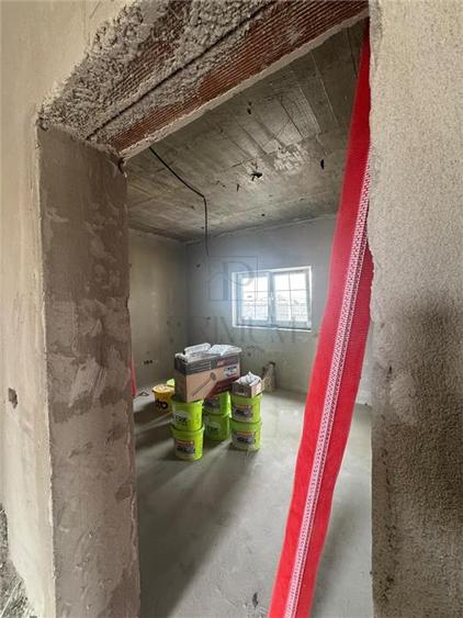 Casă individuală cu 4 camere cu Canalizare în Moșnița Nouă
