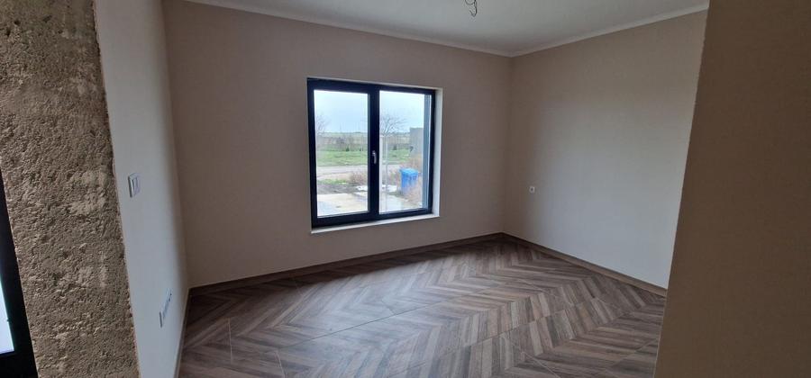 Casă individuală cu 3 camere cu Canalizare în Agigea