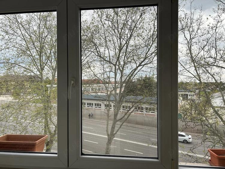 Apartament cu 2 camere semidecomandat în Trivale