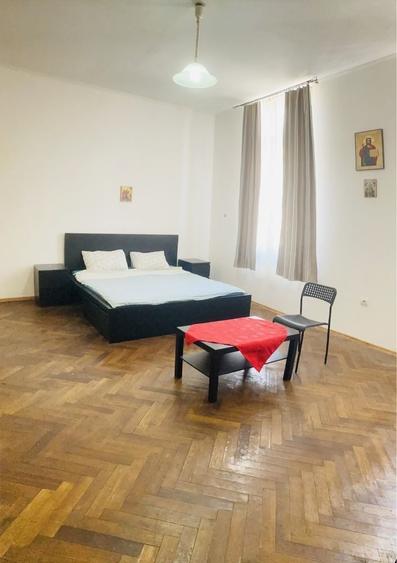 Casă individuală cu 3 camere cu Canalizare în Dacia