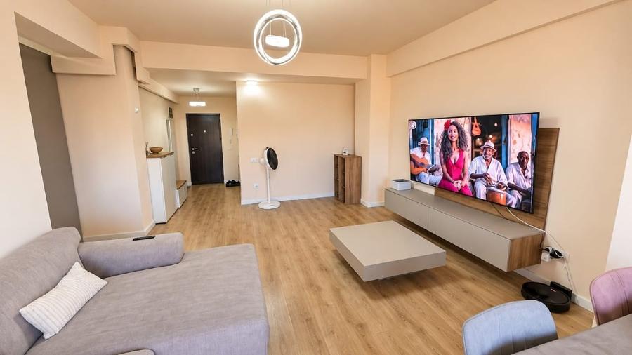 Apartament cu 3 camere decomandat, mobilat în Sisești