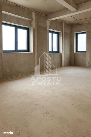 Casă cu 5 camere cu Teren 542 Mp în Giarmata