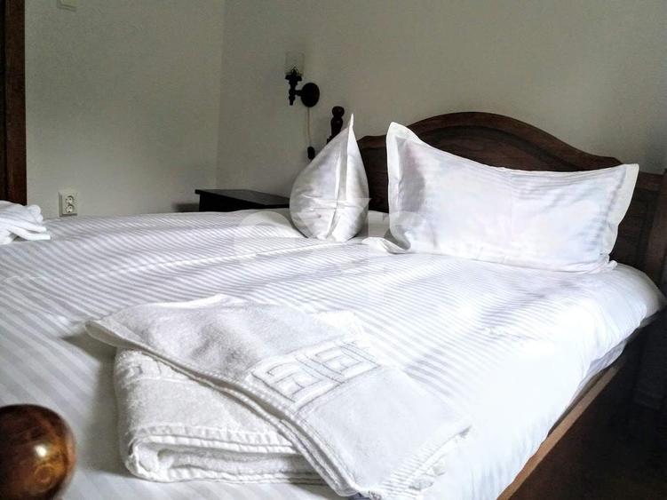 Apartament 2 camere tip studio | Centrul Brasovului | Parcare | 490 EUR/luna - 12