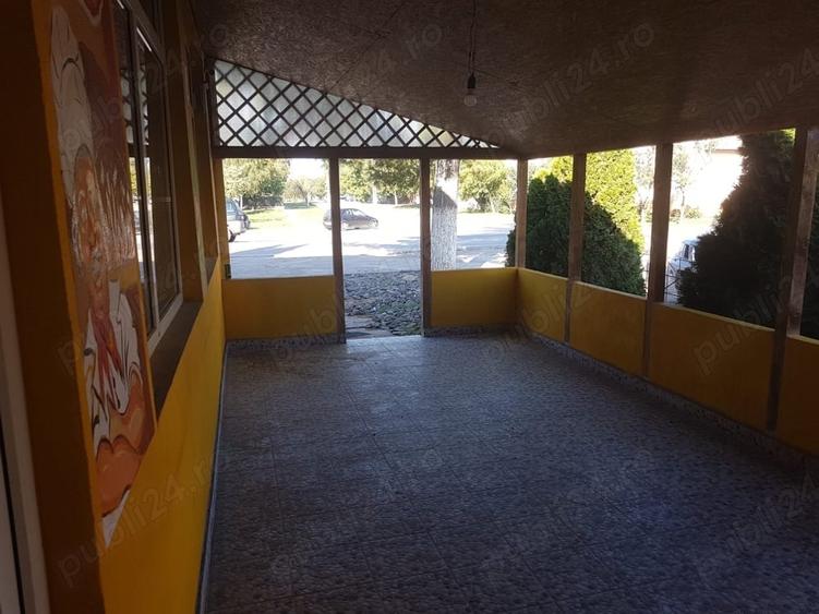 Spațiu comercial, de 200 mp, în Hitiaș