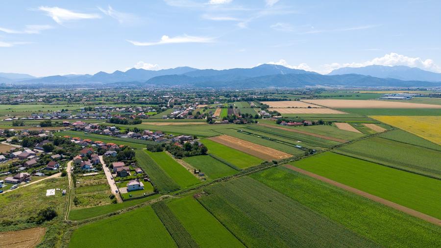 Teren Construcții intravilan de 500 mp, în Stupini