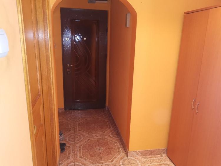Apartament cu 2 camere decomandat, mobilat în Giurgiului