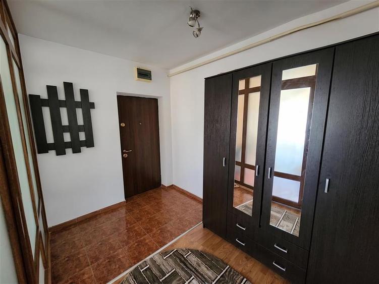 Apartament cu 2 camere decomandat, mobilat în Burdujeni
