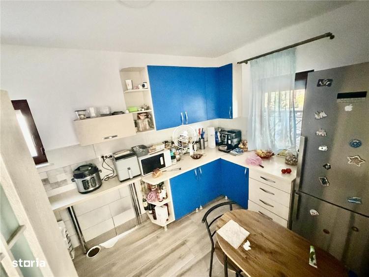Casă cu 4 camere în Balciu