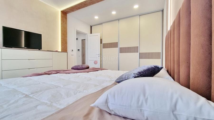 Apartament cu 3 camere decomandat în Brașovul Vechi