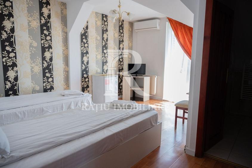 Casă cu 18 camere cu Canalizare în Sânmartin