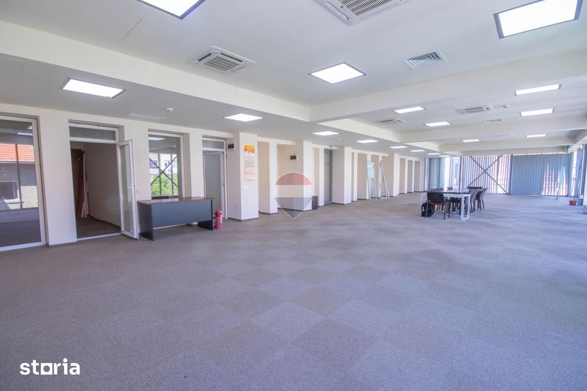 Spațiu comercial, de 208 mp, în Central
