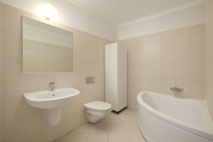 Apartament cu 3 camere decomandat, mobilat în Herăstrău