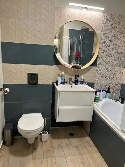 Apartament cu 2 camere decomandat în Arcul de Triumf