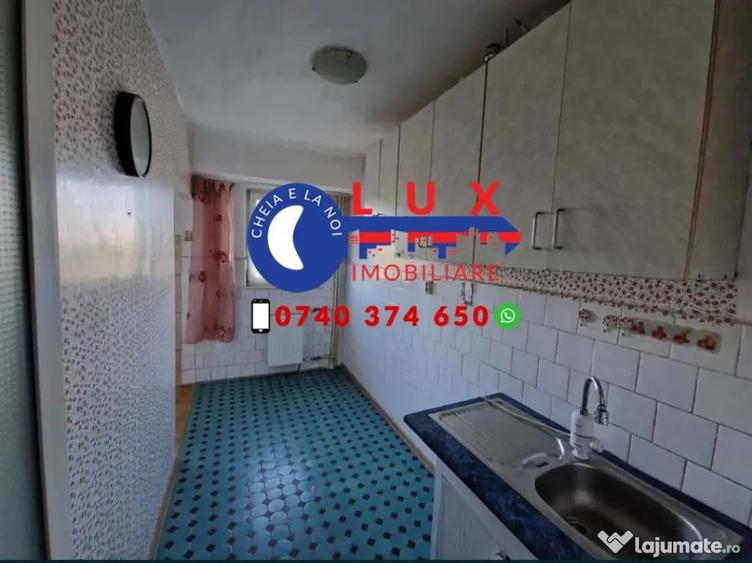 Apartament cu 2 camere decomandat în Pelican