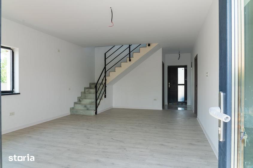 Casă cu 4 camere cu Teren 400 Mp în Berceni