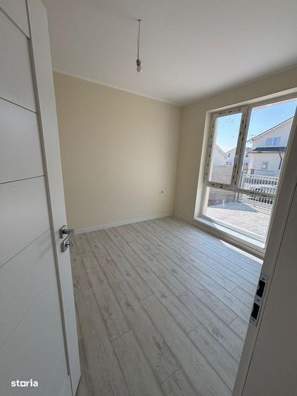 Apartament cu 3 camere în Bucovăț