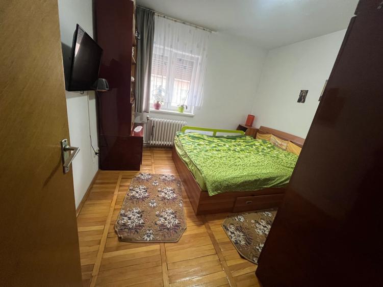 Apartament de vanzare 3 camere Blaj - 2