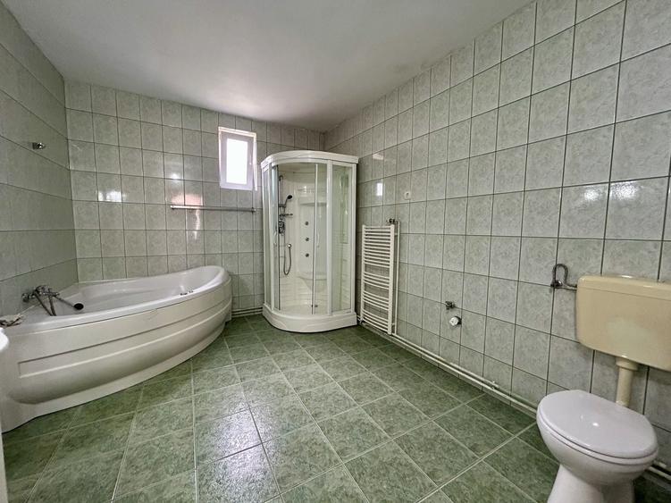 Inchiriere spatiu birouri Zarnesti | 21 de camere | Suprafata 450 mp - 26