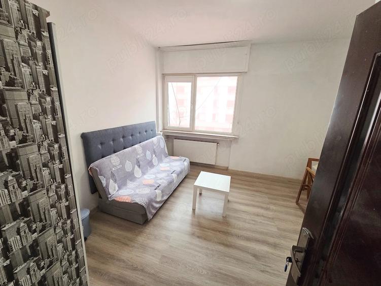 Garsonieră semidecomandată în Romană