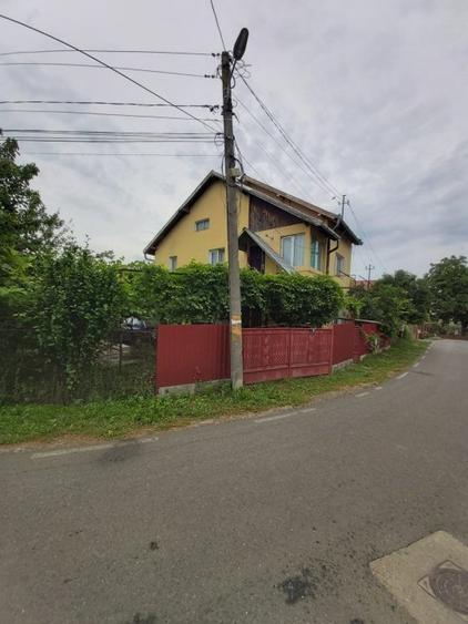 Casă cu 5 camere cu Teren 500 Mp în Sâncraiu de Mureș
