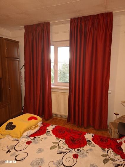 Apartament cu 3 camere decomandat în Rovine
