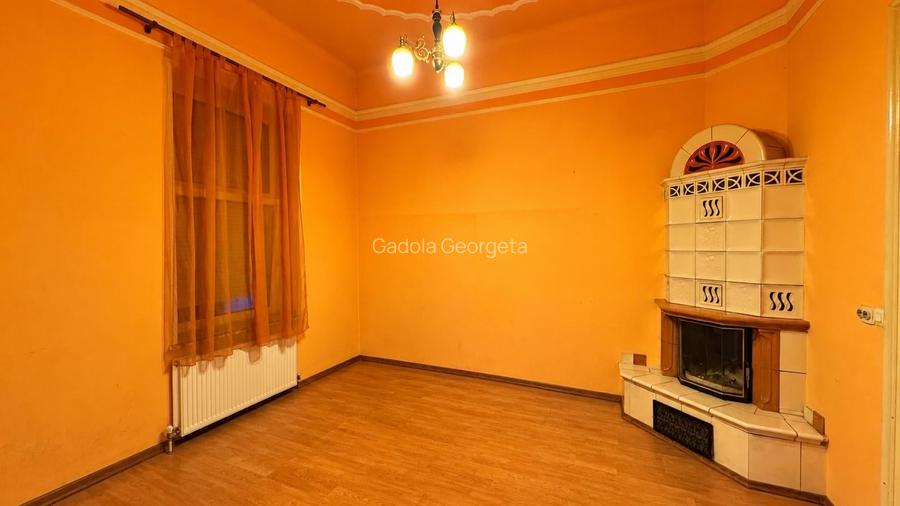 Apartament cu 3 camere de vânzare | Str. Mihai Eminescu – zona centrală-AP1562