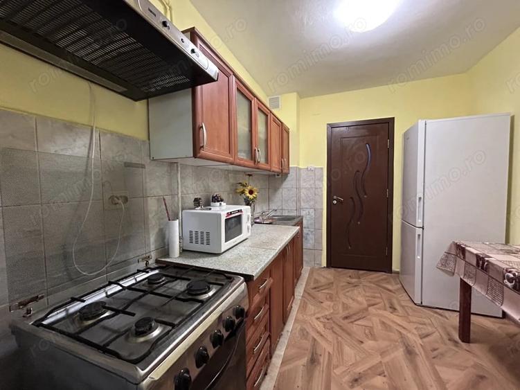 Apartament cu 2 camere decomandat în Podgoria