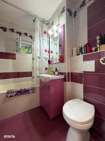 Apartament cu 3 camere decomandat în Micro 17