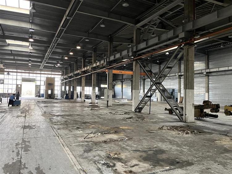 Spațiu industrial, de 21,400 mp, în Militari