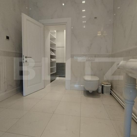 Apartament cu 3 camere decomandat, mobilat în Neptun