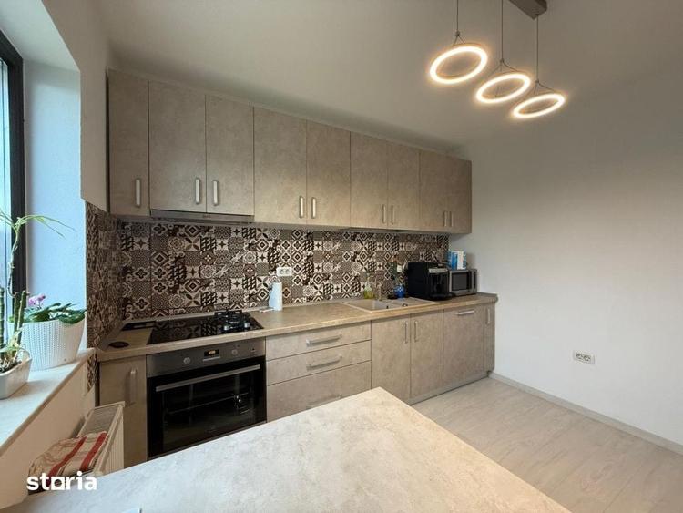 Casă cu 4 camere cu Teren 327 Mp în Girocului