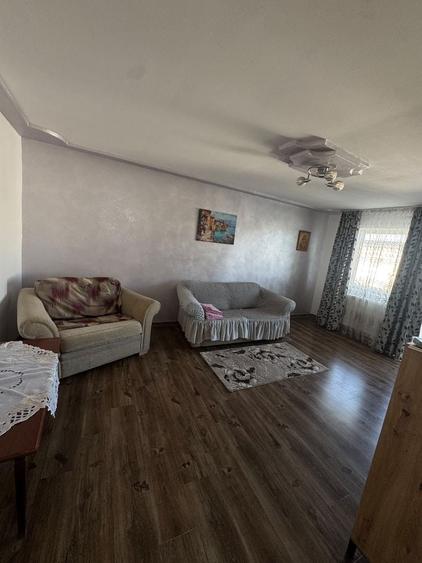 Apartament cu 3 camere decomandat în Exterior Vest