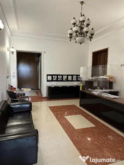 Apartament cu 5 camere decomandat în Cișmigiu