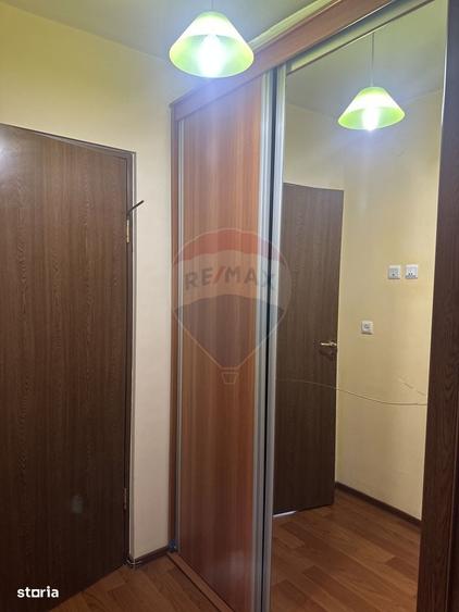 Apartament cu 2 camere semidecomandat în Mărăței
