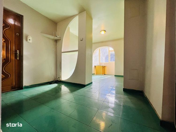 Apartament cu 3 camere decomandat în Banat