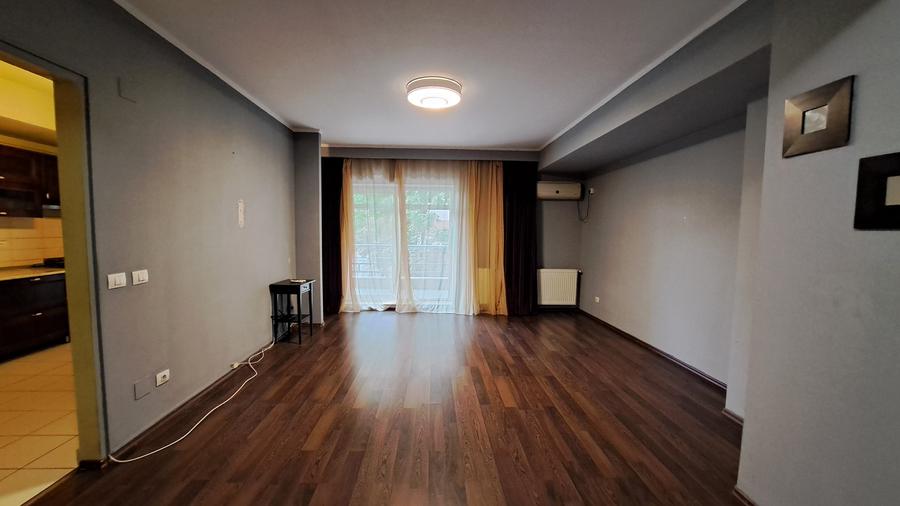 Apartament cu 3 camere decomandat, mobilat în Herăstrău