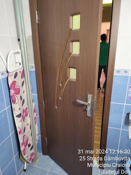 Apartament cu 3 camere decomandat în George Enescu