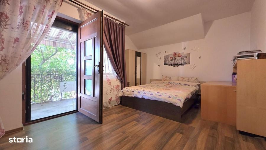 Casă cu 4 camere în Lazu