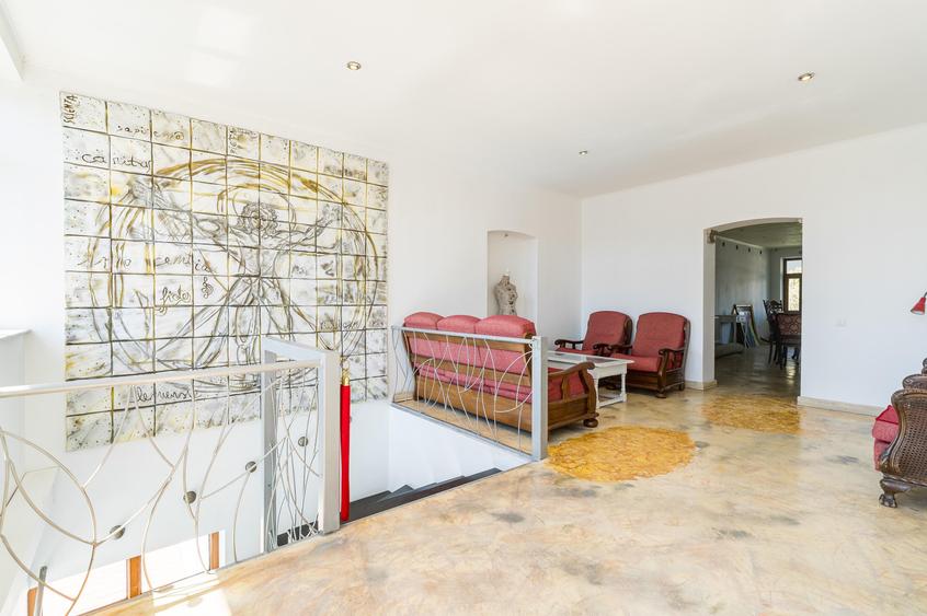 Casă individuală cu 21 camere cu Piscina în Central